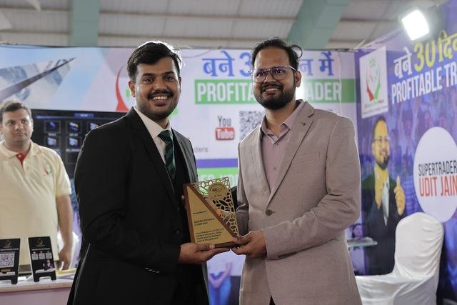 Receiving a memento at an external event
